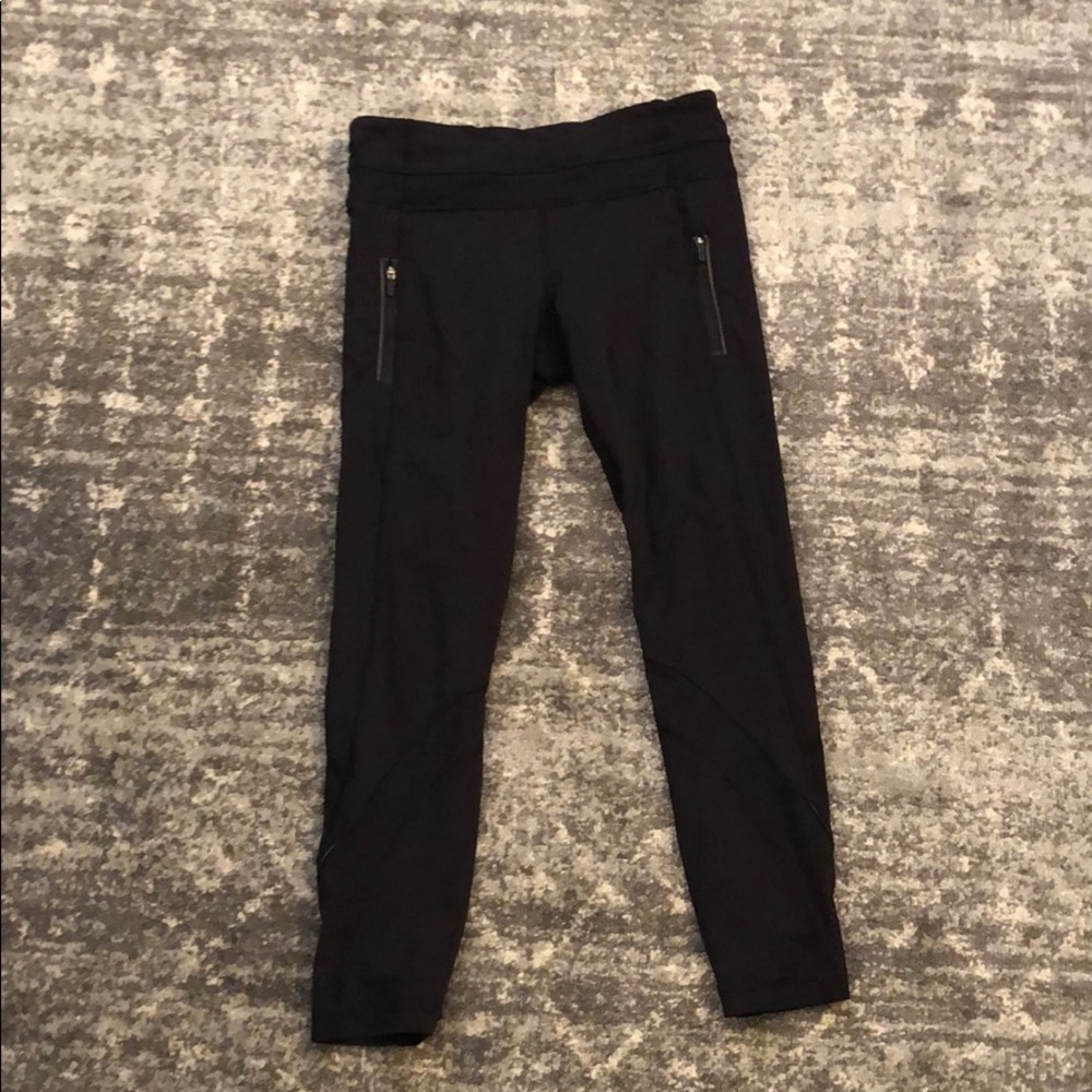 Worn lulu lemon size 6 leggings. Ankle length